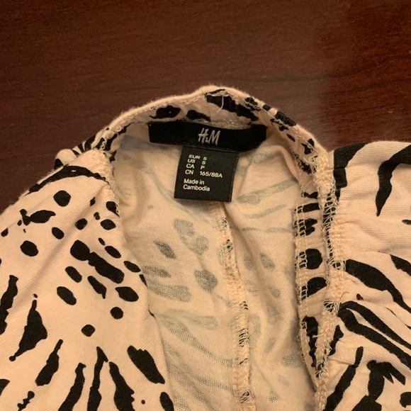 H&M Romper Size S - Picture 4 of 4